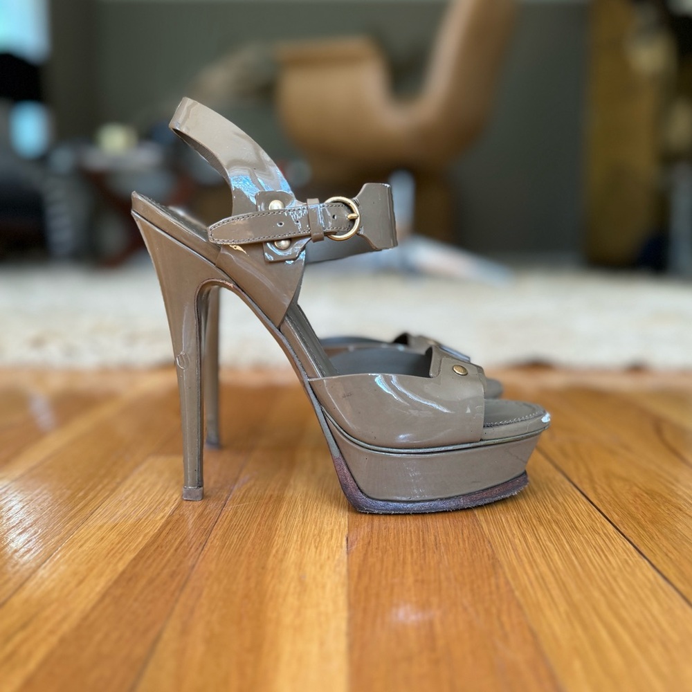 YVES SAINT LAURENT Tribute sandals- size 36